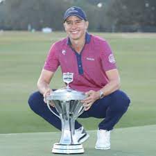 He is an actor and writer, known for luzes nas sombras (1952), alameda da saudade 113. Carlos Ortiz Carlosortizgolf Twitter