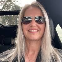 Sheri Marks's Instagram, Twitter & Facebook