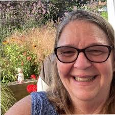 Teresa Gore's Instagram, Twitter & Facebook