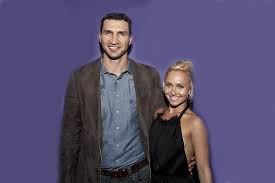 Певица наталья кличко, супруга мэра украинской столицы виталия кличко, устроила заграничные гастроли. Hajden Panetteri Pokazala Podrosshuyu Doch Ot Vladimira Klichko Karavan