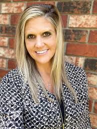 Stephanie Gerlach's Instagram, Twitter & Facebook