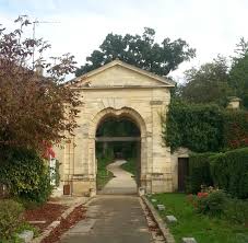Porte Des Gondi Outdoor Outdoor Spaces Chateau