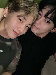 Harry Borrison (@HarryBo19015607)