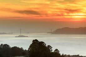 These stays are highly rated for location, cleanliness, and more. Dammerung Uber San Francisco Grizzly Peak Berkeley Hills Alameda Und Contra Costa Counties Kalifornien Usa Lizenzfreie Fotos Bilder Und Stock Fotografie Image 88056765