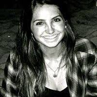 Lia Carson's Instagram, Twitter & Facebook