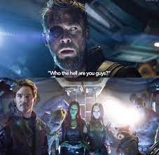 While they are on the space pod thor explains everything that has happened to him,rocket, feeling sorry for him gives him an eye he stole from someone. Thor In Infinity War Did Not Get His Eye Back Still Hot Vingadores Cultura Pop