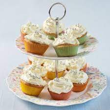 Mary Berry S Lemon Cupcakes With Lemon Icing Rezept Mary Berry Cupcakes Zitronenglasur