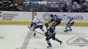 Of plaats deze nhl gifs op je blog of website. Top 5 Nhl Gifs Of The Year Thescore Com