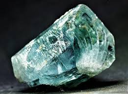 Pin By Brenda Stephens On Rocks Topaz Crystals Gemstones Gems And Minerals