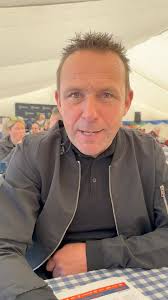 Jon continues has chat with Chris Kinley about all things The Street Diner.  #pauseateenjoy