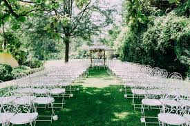 Trauung Im Garten Sommerhochzeit Hochzeitslocation Hochzeit Location