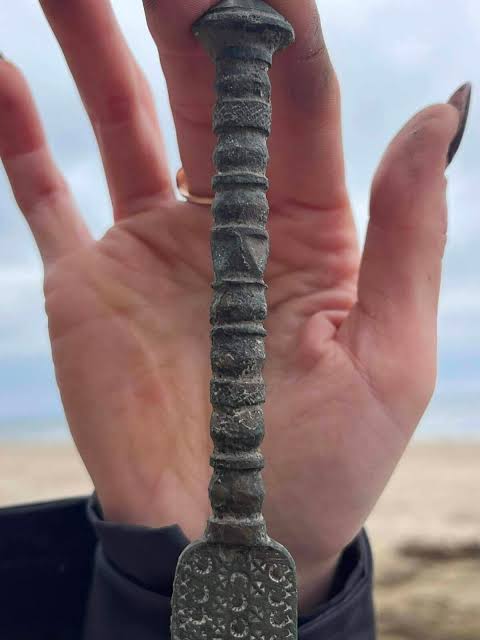Metal detectorists find 2,500-year-old dagger in Poland | Miami Herald
