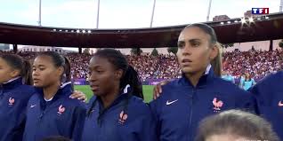 Photo Dprogrammation : Encore un changement de chane ! Finalement ...