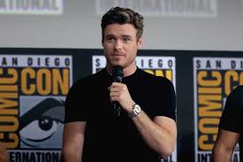 Born and raised in elderslie near glasgow, madden was cast in his first role at age 11 and made his screen acting debut in 2000. Datei Richard Madden 48462874707 Jpg Wikipedia