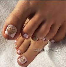 Con estos modelos sencillos podrás darle ese toque que buscas a tus decorados y así darle vídeo de uñas decoradas con esmalte para pies. Decoracion Unas De Los Pies 2020 Ejercicios Para Eliminar Gases En Embarazo