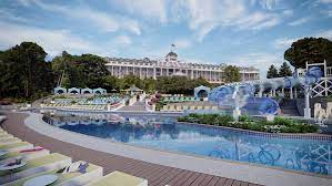 With adriana ozores, amaia salamanca, yon gonzález, eloy azorín. Grand Hotel On Mackinac Island Spends 10m On Famous Pool New Slide
