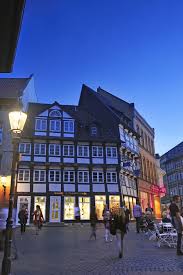 Bei Einem Abendlichen Bummel Durch Die Braunschweiger Innenstadt Kann Die Entspannte Atmosphare Genossen Werden Foto Braunschwe Innenstadt Stadt Braunschweig