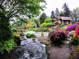 Le jardin japonais est réputé pour sa beauté et sa tranquillité. Parc Oriental De Maulevrier Un Voyage Vers Le Japon