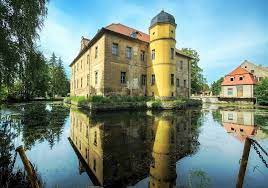wasserschlos berbisdorf landkreis meissen immobilien schlosser deutschland anwesen