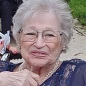 Esther Glickman's Instagram, Twitter & Facebook