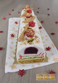 Buche Framboise Pistache Chocolat Blanc Buche Framboise Buche De Noel Framboise Chocolat Blanc