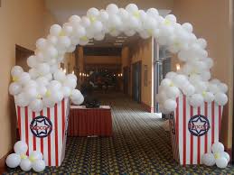 Movie night decorations movie theme party decorations birthday supplies with movie hanging swirls balloons for red carpet hollywood movie theater party 4.6 out of 5 stars 66 $19.99 $ 19. Popcorn Balloon Google Images Party Balloons Balloons Balloon Decorations