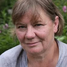 Jeanette Rapp's Instagram, Twitter & Facebook