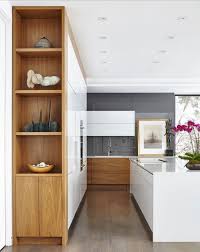 Capuchon D Extremite Pour Les Armoires De Cuisine En Face De Salon Armoires Capuchon Cuisine Dextrem Armoire De Cuisine Cuisine Design Moderne Plan Cuisine
