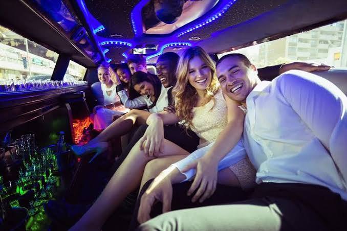 Limousine rental in Paris night club-Limo service for all occasions....