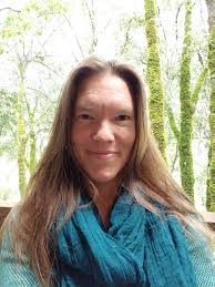 Angela Islas's Instagram, Twitter & Facebook