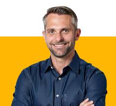 Insurance Growth: Acquisitions & Leadership Moves