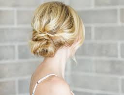 We found amazing & easy messy bun tutorials and quick updos for every type of hair! 9 Super Quick And Easy Diy Updos For Work Styleoholic