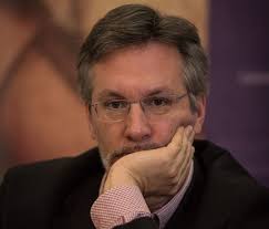 Hacemos periodismo, no política": Proceso responde a acusaciones de "veto"  de John Ackerman