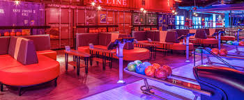 Our bowling parties for kids are fun and easy to plan! Holiday Parties Christmas Parties Amf