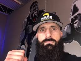 Just got a great workout in!! Three hours straight boxing. Going back to  eat a small meal, little rest and then time to run!! Getting 2 or 3 a days  everyday!! I'm