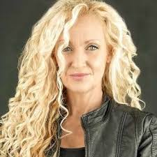 Profil von Mila Mason