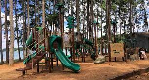 South cove park is located on the clear waters of 18,500 acre lake keowee. There S A Beautiful Beach Waiting For You At South Cove County Park