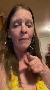 Melissa Bly's Instagram, Twitter & Facebook