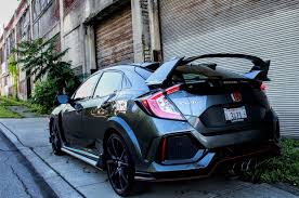 It seems like only yesterday that the honda civic type r arrived with great fanfare to u.s. 2017 Honda Civic Type R 0 60