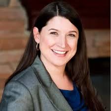 Elizabeth Dodson's Instagram, Twitter & Facebook