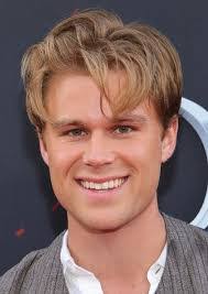 Sean Herman's Instagram, Twitter & Facebook