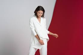 Votre meilleure amie se marie bientôt ? 1001 Tenue Avec Tailleur Pantalon Femme Pour Ceremonie