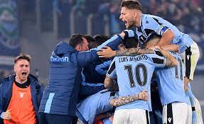 All information about lazio (serie a) current squad with market values transfers rumours player stats fixtures news. A Closer Look At Lazio And How They Are Challenging For The Scudetto El Arte Del Futbol