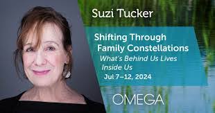 Suzi Tucker's Instagram, Twitter & Facebook