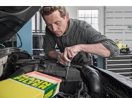 Wie oft ein luftfiltereinsatz gewechselt werden muss, hängt von den jeweiligen umgebungsbedingungen ab. Original Mann Filter Luftfilter C 35 154 Fur Pkw Amazon De Auto Motorrad