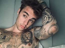 A surreal dramedy from dimitris arvanitis. Tzastin Mpimper Pws Katafere Na Sbhsei Ola Toy Ta Tatoyaz Gia To Kainoyrio Toy Binteoklip Oi Antidraseis Twn 8aymastwn Toy Iciao