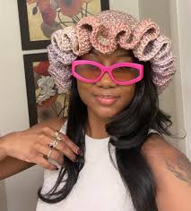 My first ruffle hat !!!!!! 🥰🥰🥰🥰