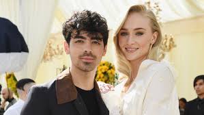Two crossed lines that form an 'x'. Sophie Turner Explains Engagement To Joe Jonas Aged 21