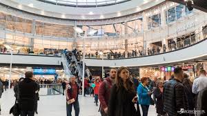 Tuż przed świętami i w same święta zmieniają się godziny działania sklepów. Do Ktorej Otwarte Sklepy W Sylwestra 2019 20 Szczecin