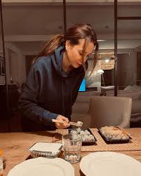 Отметок «нравится», 324 комментариев — mandy capristo (@mandycapristo) в instagram: Liebe Diese Freitagabende Mandy Capristo Gonnt Sich Sushi Promiflash De